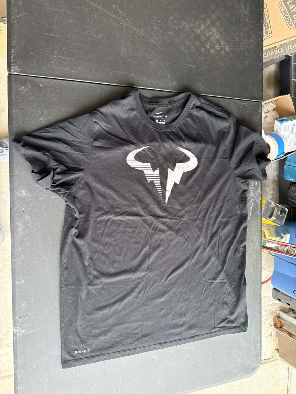 Nike Dri-FIT Rafael Nadal Bull Logo Tennis T-Shirt Black